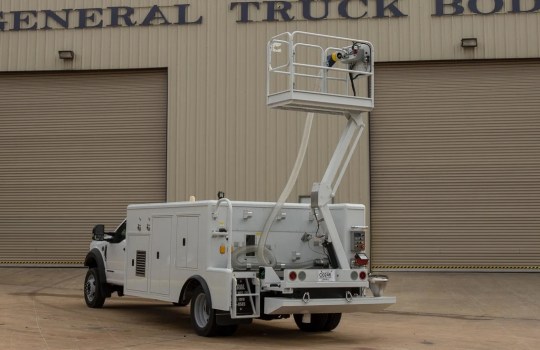Aircraft Lavatory Service Truck
